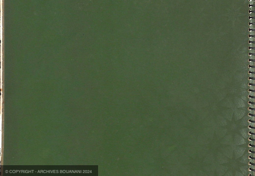 Manuscrit decoupage Mirage cahier vert couverture verso