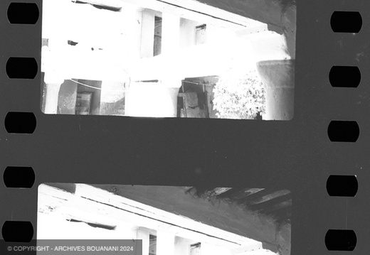 Mirage enveloppe beige colle negatif4